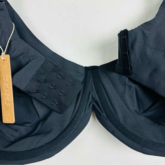 SKIMS NWT Onxy Fits Everybody Unlined Demi Bra Size 44DDD - Picture 6 of 7